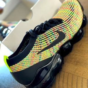 Nike Air Vapormax Flyknit 3 WOMENs 8.5